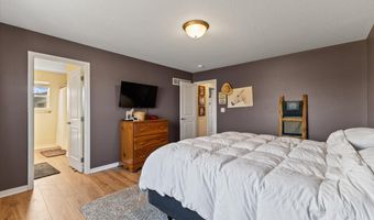 707 18th St SE, Altoona, IA 50009