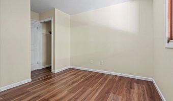 12 Stonehill Dr 1, Alloway, NJ 07462
