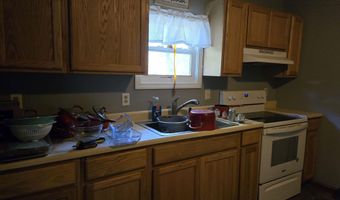 909 W 4th St, Bicknell, IN 47512