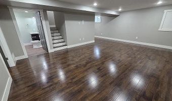 2516 White Oak Dr, Ames, IA 50014