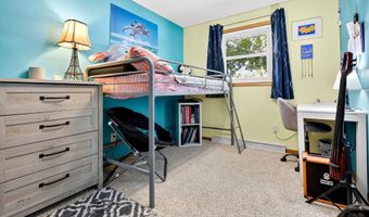 1025 W ROBERTS Ave, Appleton, WI 54914