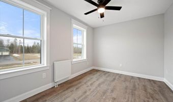 673 Streamside Ave, Hermon, ME 04401