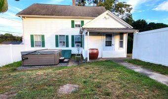 15 Lincoln Ave, Coventry, RI 02816