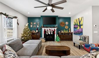 133 Lynwood Ln, Ball Ground, GA 30107