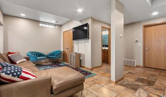 130 S Point Dr, Arlington, SD 57212