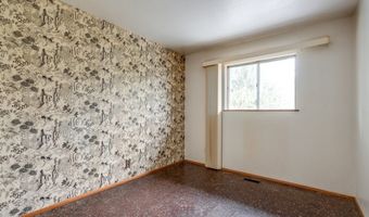 684 Sherwood Dr, Aurora, OH 44202