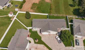 932 S Clara Ct, Ammon, ID 83406
