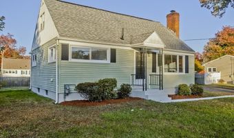 28 Florida Dr, Agawam, MA 01001