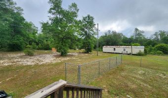 214 Lakepoint Rd, Alford, FL 32420