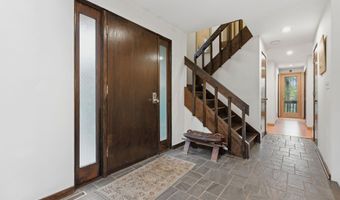 37 Tall Wood Holw, Avon, CT 06001