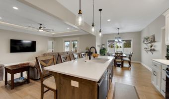 201 Thoroughbred Ln, Auburn, IN 46706