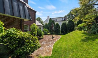 3246 N ABINGDON St, Arlington, VA 22207