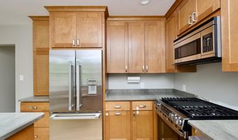 1820 LESLIE Ave, Alexandria, VA 22301