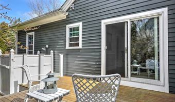 32 Chapin Rd, Barrington, RI 02806