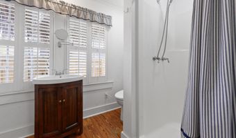 321 State St, Bay St. Louis, MS 39520