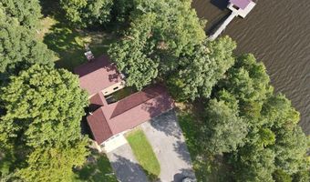 498 Delta Ln, Big Sandy, TN 38221