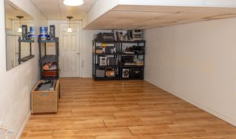 85 McVeagh Rd, Westbrook, CT 06498