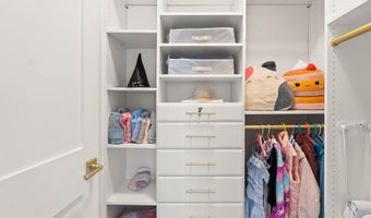 6213 DAHLONEGA Rd, Bethesda, MD 20816