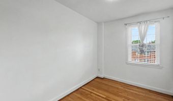 210 STEVENSON Ln, Baltimore, MD 21212