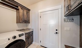4839 Luxor Dr, Ammon, ID 83401