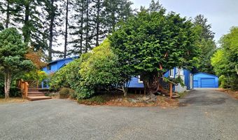 614 HASSETT St, Brookings, OR 97415