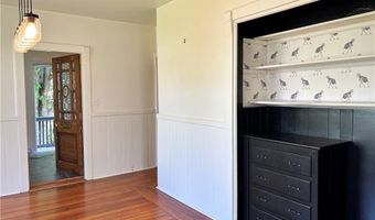 5 Ellwood Pl, Newport, RI 02840