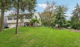 40511 N Minena St, Antioch, IL 60002