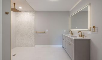 311 Hope Rd, Cranston, RI 02921