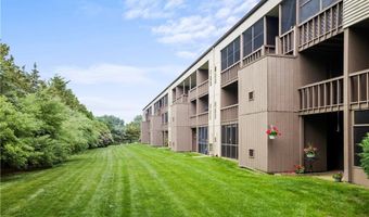 196 Old River Rd 5F, Lincoln, RI 02865