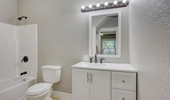 106 S Fox St, Alba, MO 64830