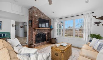 13 Starboard Ave, Jamestown, RI 02835
