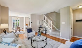 4819 28TH St S B, Arlington, VA 22206