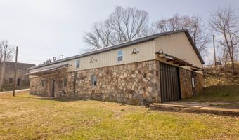 105 Couch St, Alton, MO 65606