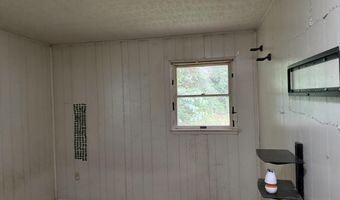 1044 Kentucky 1426, Banner, KY 41603
