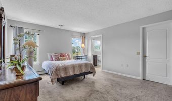 7 Alton Ct, Toms River, NJ 08757