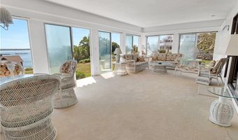 7 Jenckes Ct, Narragansett, RI 02882