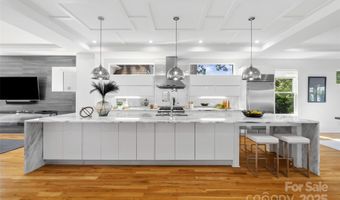 1609 Onslow Dr, Charlotte, NC 28205