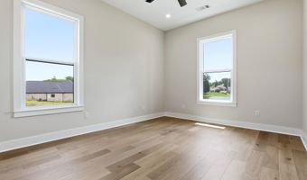7636 S Shoreline Blvd, Benton, AR 72019
