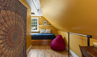 141 Centre St, Bath, ME 04530