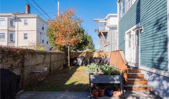 4 Newport Ave B2, Newport, RI 02840