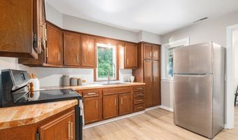 7058 Fillmore St, Allendale, MI 49401