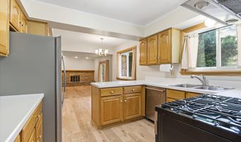 2825 Tuebingen Pkwy, Ann Arbor, MI 48105