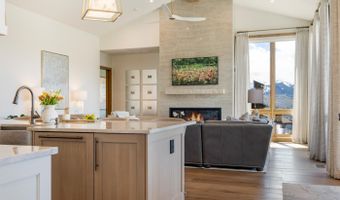 5205 Longsun Ln, Avon, CO 81620