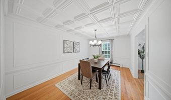 5 Beaver Pond Rd, Albany, NY 12211