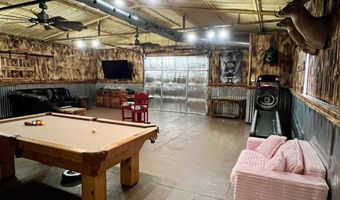 568 Woodford Rd, Ardmore, OK 73401