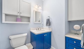 146 Bay View Ave, Bristol, RI 02809