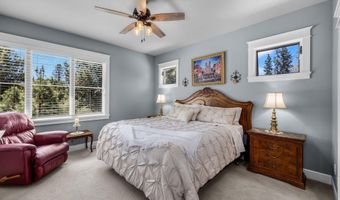 61525 Meeks Trl, Bend, OR 97702