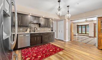 415 Duryea Dr, Auburn, IN 46706