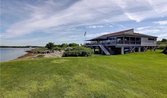 49 Seabreeze Ln 49, Bristol, RI 02809