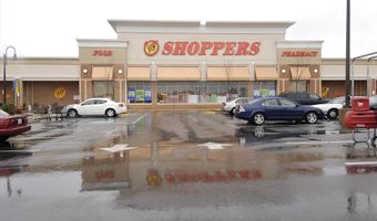 8703 VILLAGE GREEN Ct, Alexandria, VA 22309